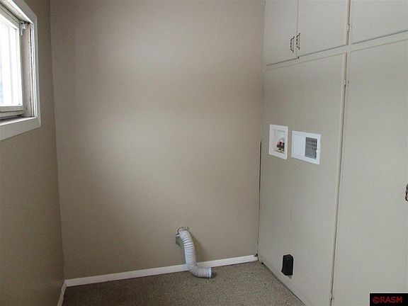 5th image of 108 S Jackson St