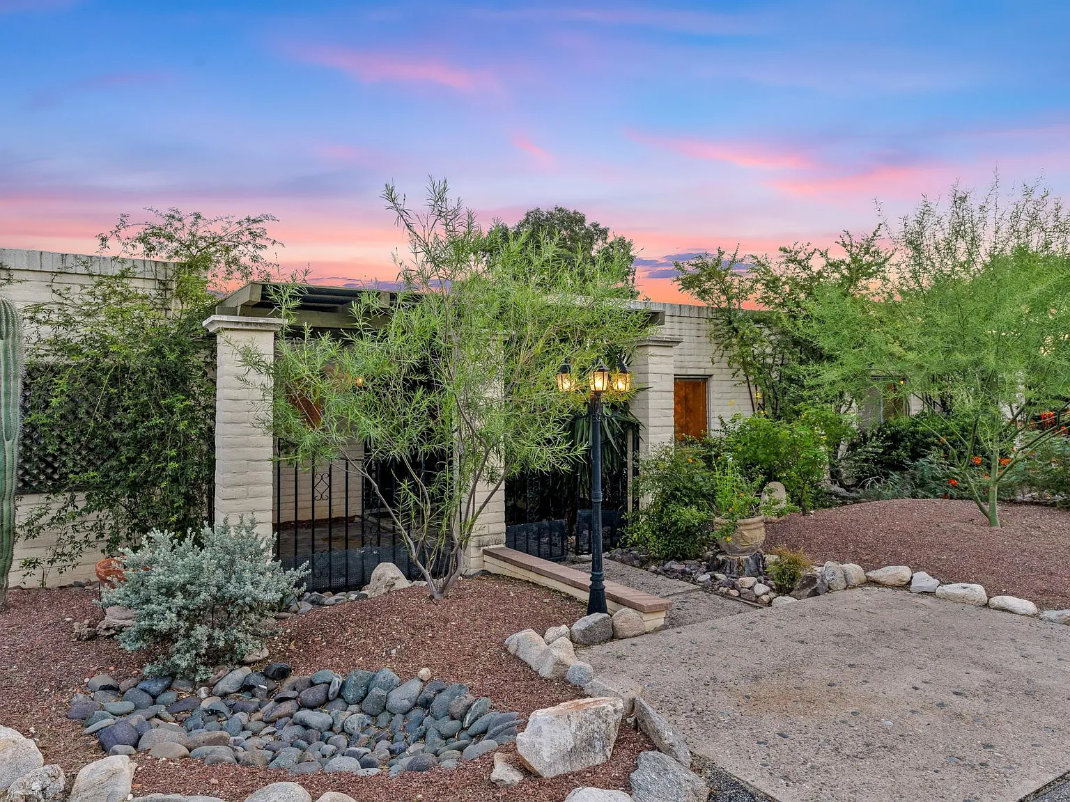 3 bed, 2.5 bath, 2627 sqft, $3,300 — Photo 4