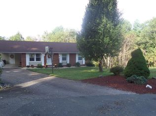 392 Dixie Hill Rd, North Wilkesboro, NC 28659