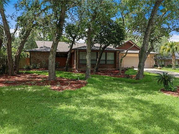 2nd image of 307 Riverbend Blvd