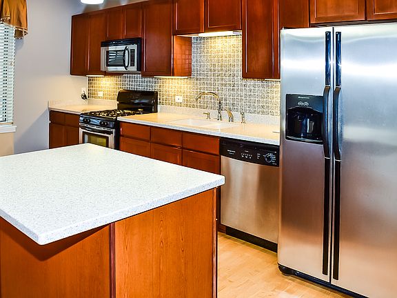 3rd image of 8000 Kilpatrick Ave Unit 5A