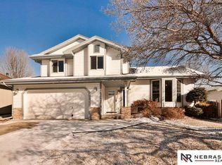 15206 Emmet St, Omaha, NE 68116