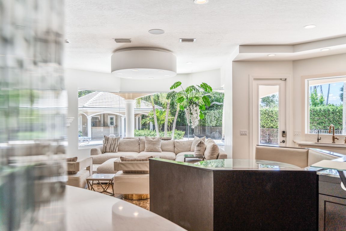 next background image