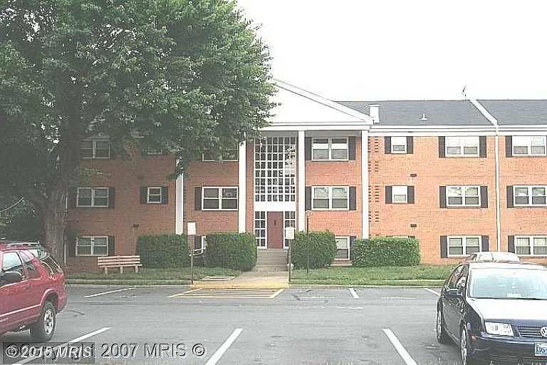 Unit 1 at 120-5 many Newly Installed Windows