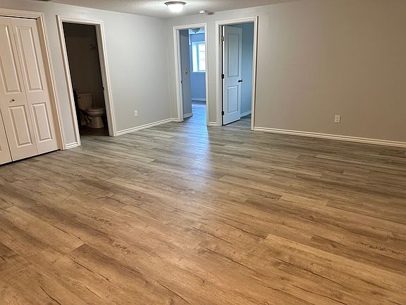 5th image of 2237 E Village Estates Dr