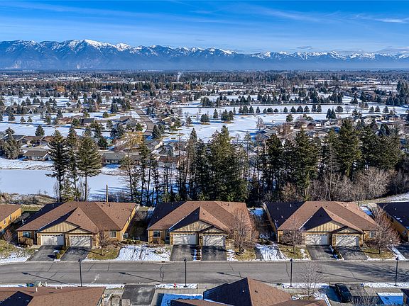 3rd image of 113 Granary Ridge Dr