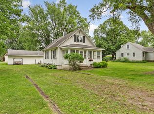 1039 9th Ave SW, Faribault, MN 55021