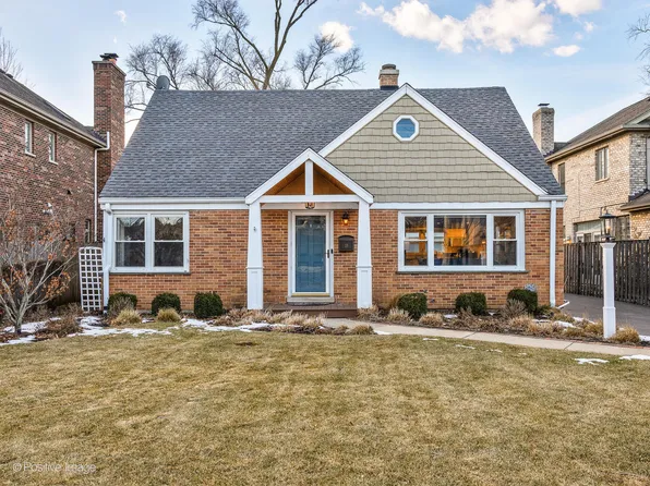 38 Lincoln St, Glenview, IL 60025