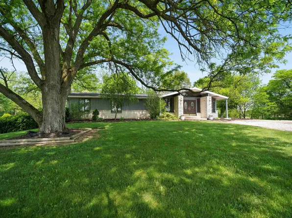 5920 W Whitley Rd, South Whitley, IN 46787