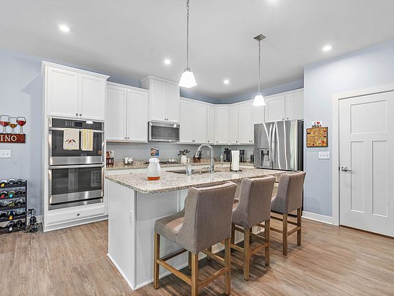 4th image of 7216 Sky Meadow Dr