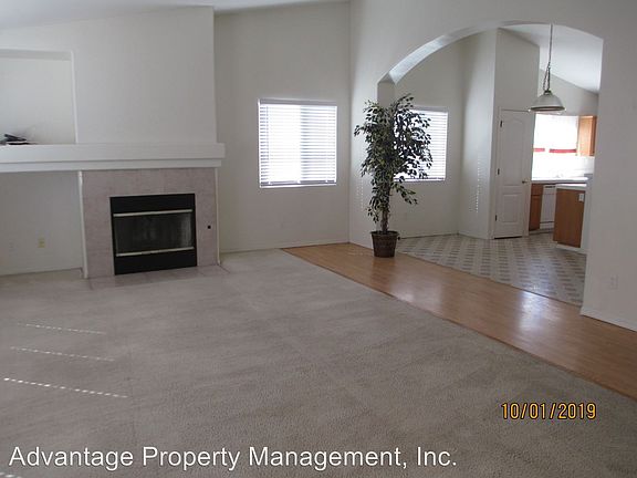 3rd image of 1921 S Rosita Ave
