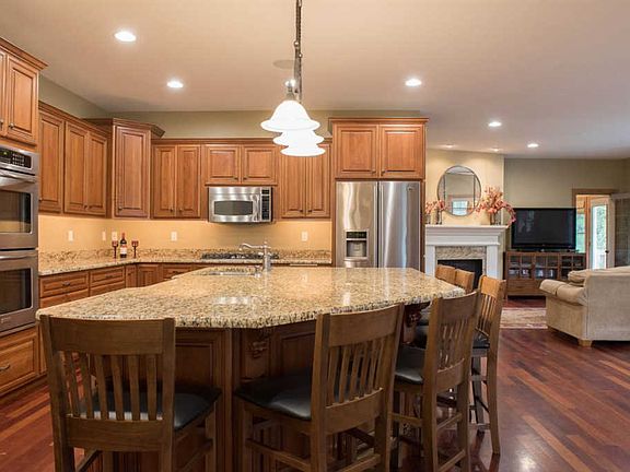 3rd image of 12163 Forest Meadow Dr