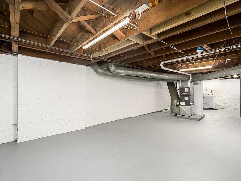 41 W California Ave — Photo 29