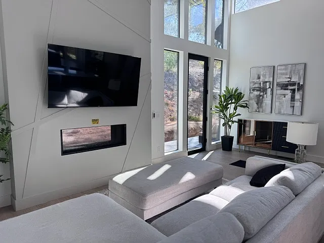 2050 Hidden Crest Dr — Photo 10