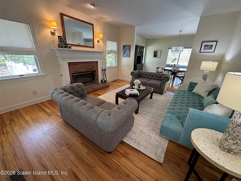 4 Bennett Dr — Photo 13