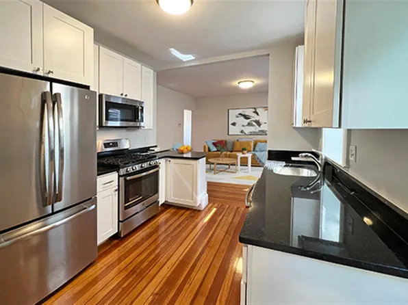15 Ashland St, Somerville, MA 02144