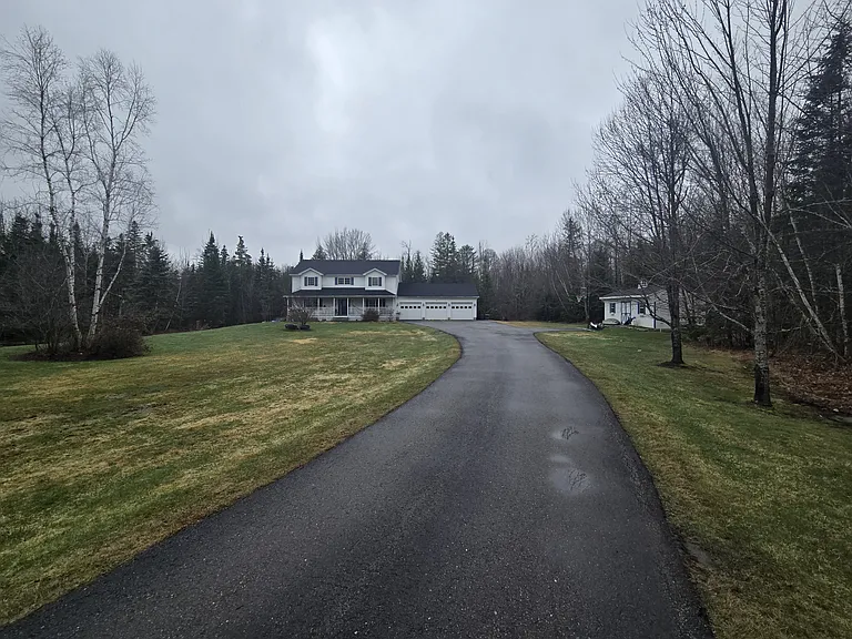 32 Patterson Rd — Photo 3