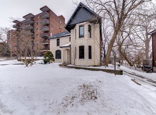 167 Collier St #2, Barrie, ON L4M 1H6