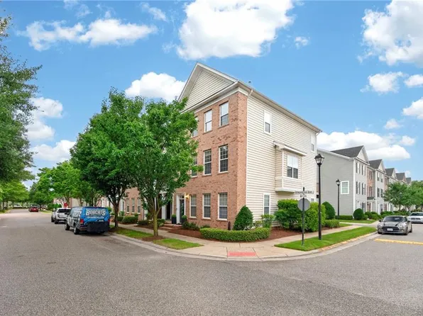4828 Almandine Ave, Virginia Beach, VA 23462