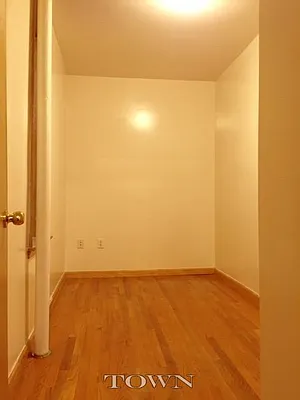 Rented by Town Residential | media 9