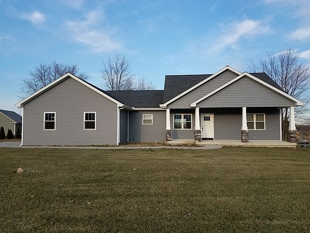 1st image of 104 Crow Ct