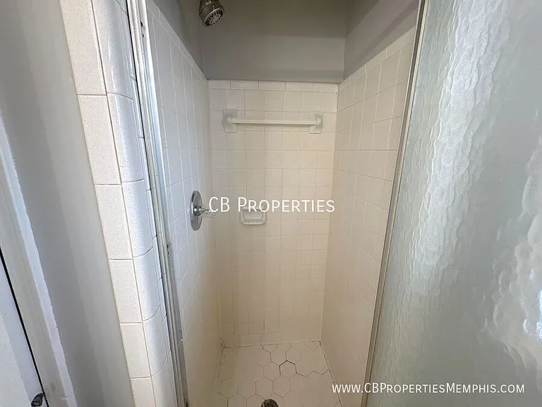 4316 Springwind Rd — Photo 11