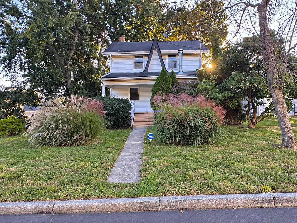 555 Wyandot Ave