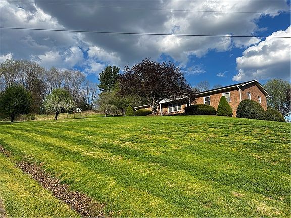 2nd image of 236 Walnut Ridge Road