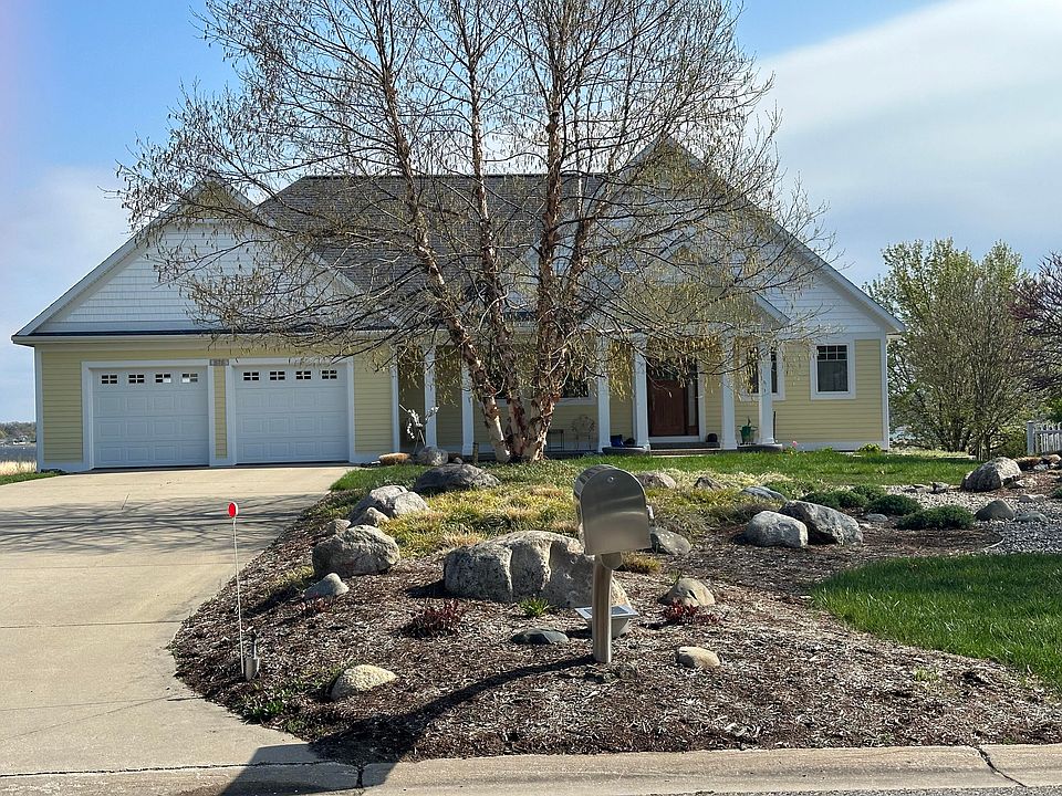 1st image of 15756 Grand Point Dr