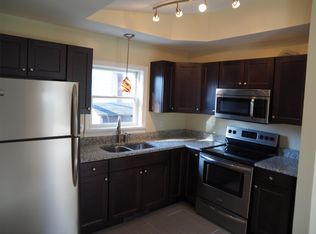 239 North St APT 2, Burlington, VT 05401