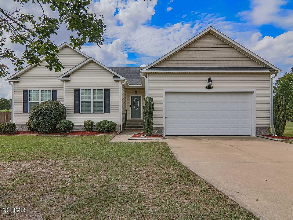 1st image of 102 Amandas Way