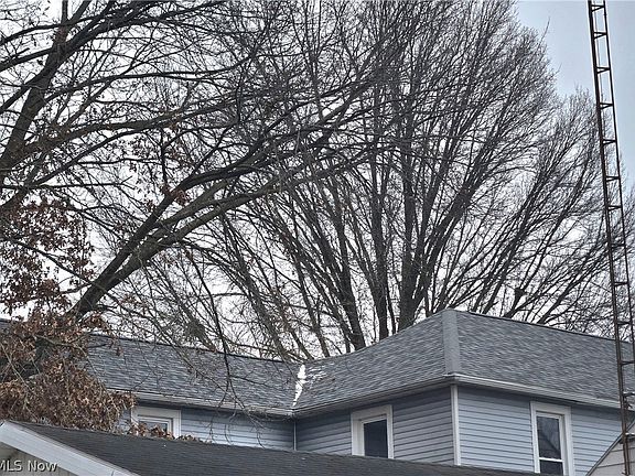 5th image of 821 32nd St