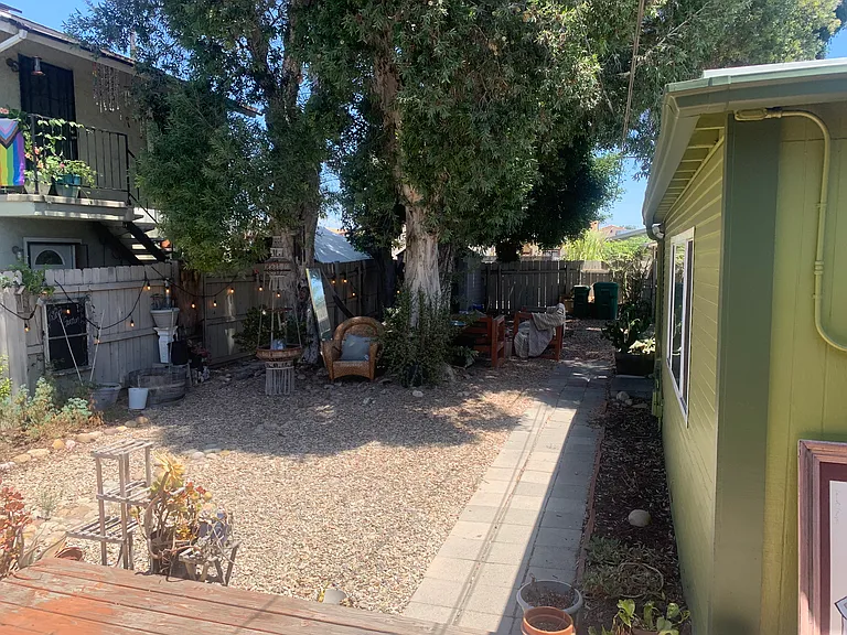 4219 Marlborough Ave — Photo 5
