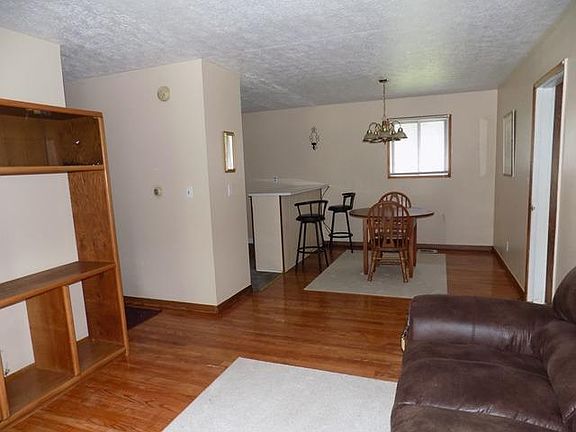 2nd image of 253 Missouri Ave