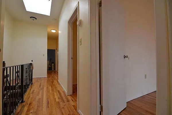 Rented by David Hirsch, LREB | media 23