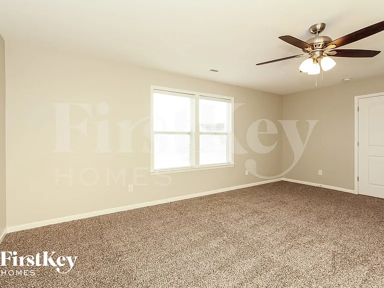 3845 Streamside Dr — Photo 9