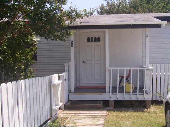 3rd image of 57 E Dogwood St