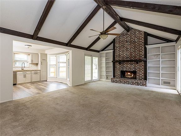 5th image of 8016 Sunset Cir
