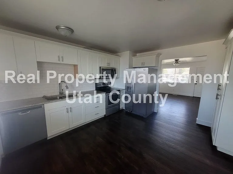 1054 S Ellen Cir — Photo 9