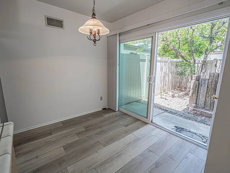 22210 James Alan Cir #8 — Photo 13