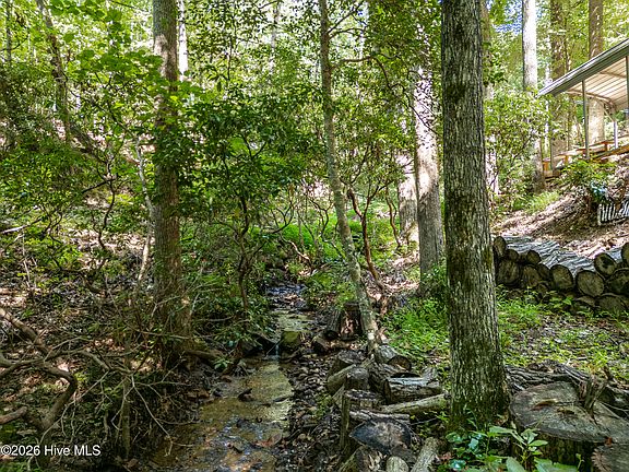 4th image of 122 Hidden Valley Road