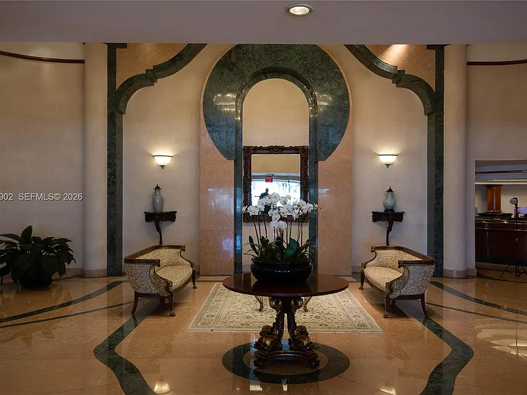 5757 Collins Ave #703 — Photo 23