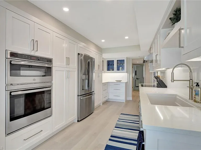 2357 Gulf Shore Blvd N #107 — Photo 5