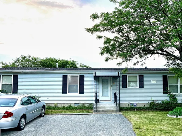 42 Primrose Dr, Dover, DE 19901
