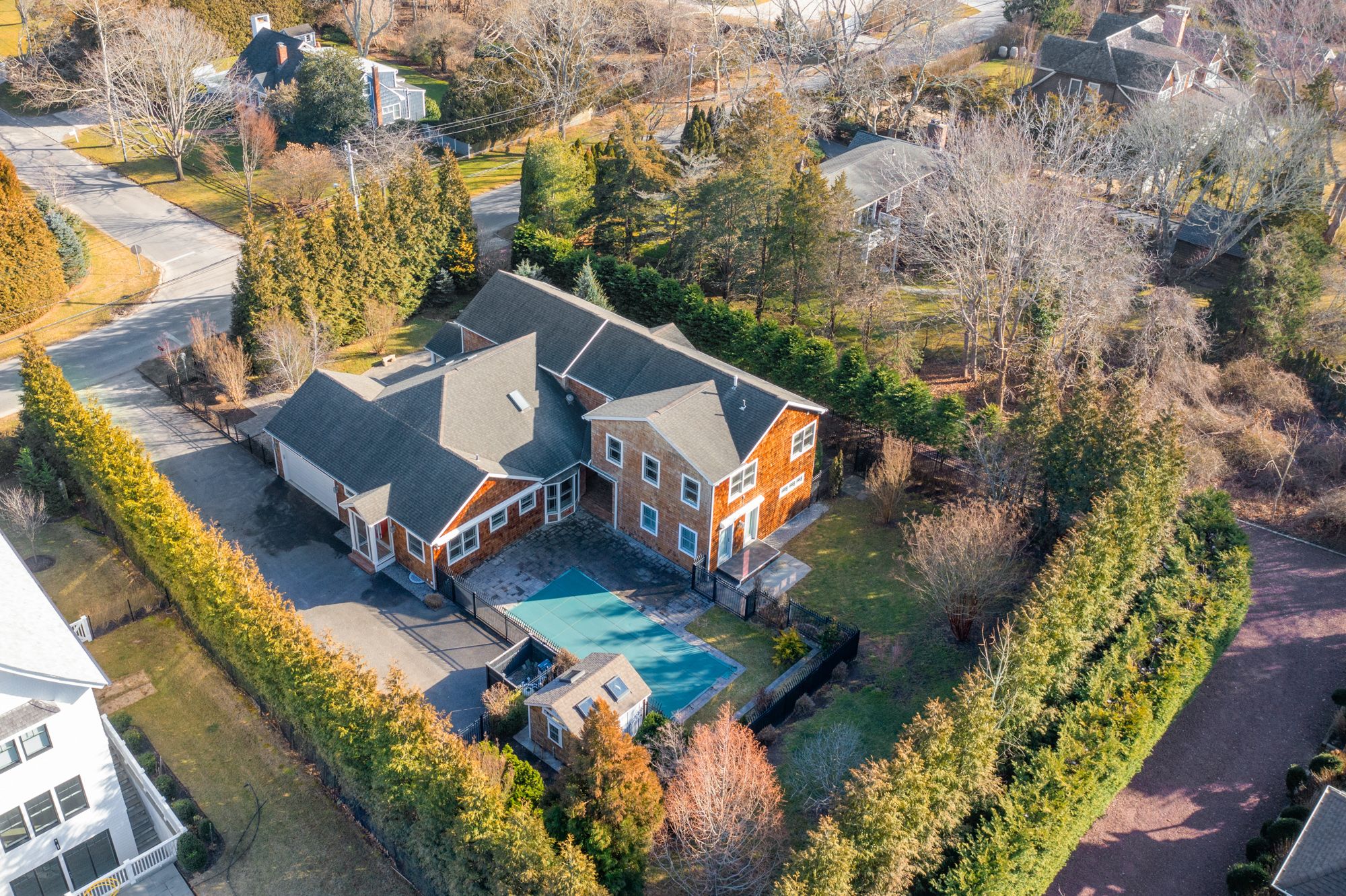 175 Ln, Southampton, NY 11968 Out East