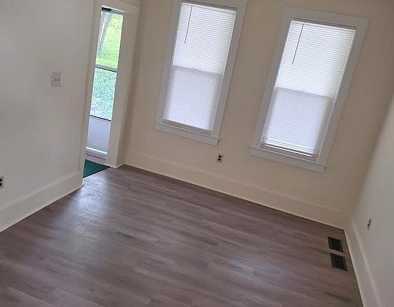 3rd image of 56 Merrifield Pl
