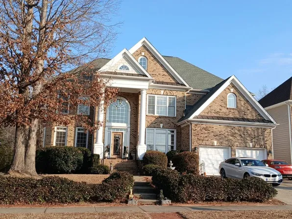 399 Virginia Water Dr, Rolesville, NC 27571