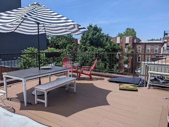 2nd image of 387 Quincy St #9