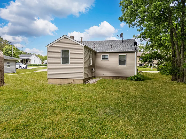 306 S Lincoln St — Photo 12