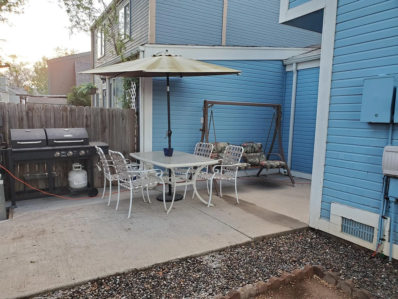 259 Quincy Ln — Photo 2